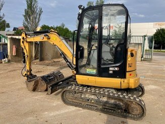 Mini pelle Caterpillar 302.7 D - 1